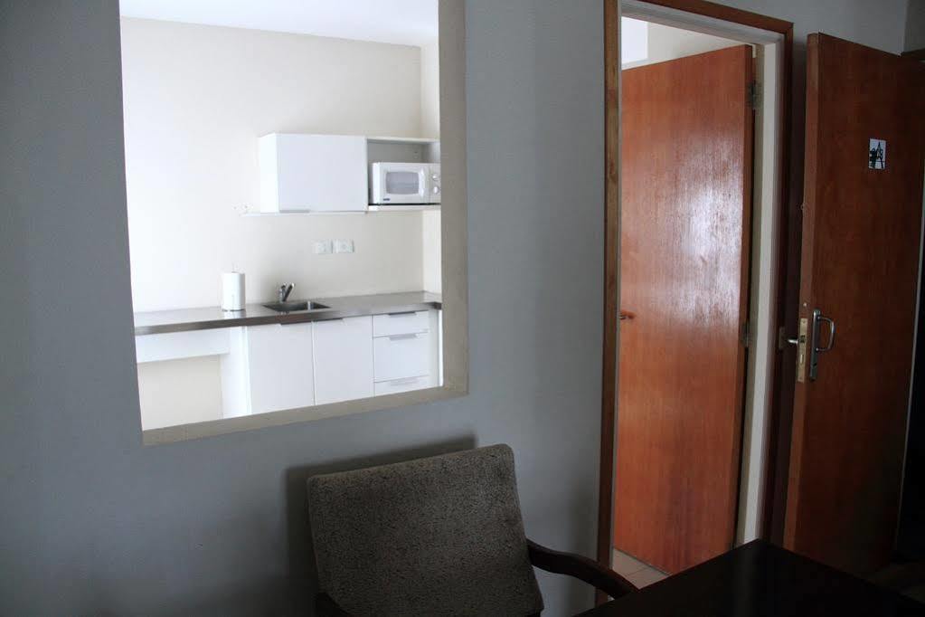 De Los Arroyos Apart Hotel 산니콜라스데로스아로요스 외부 사진