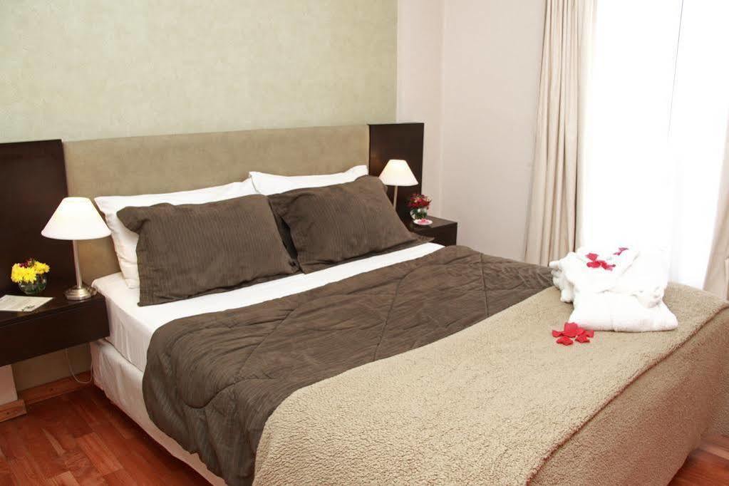 De Los Arroyos Apart Hotel 산니콜라스데로스아로요스 외부 사진